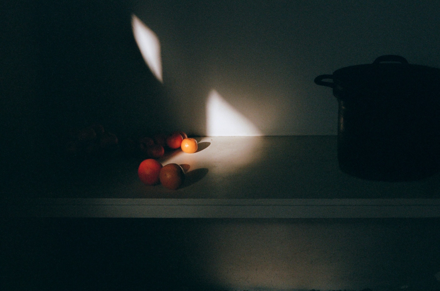 Louis Larrouturou - Art Direction ABSENCE I