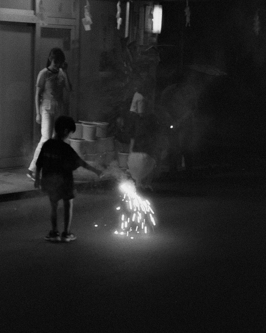 Louis Larrouturou - Art Direction JAPAN BLACK & WHITE